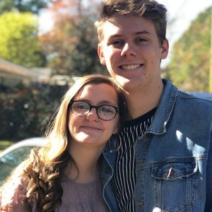 Meet your Posher, Laura